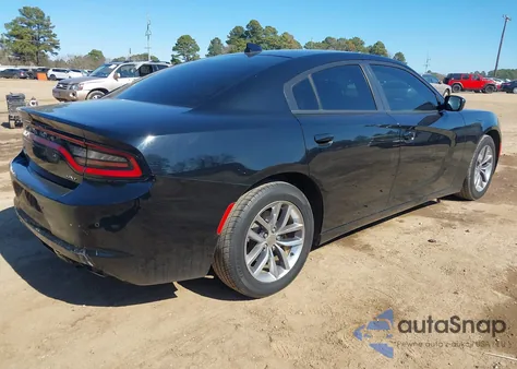 2016 Dodge Charger Sxt z USA, uszkodzony, nr VIN 2C3CDXHG0GH307576